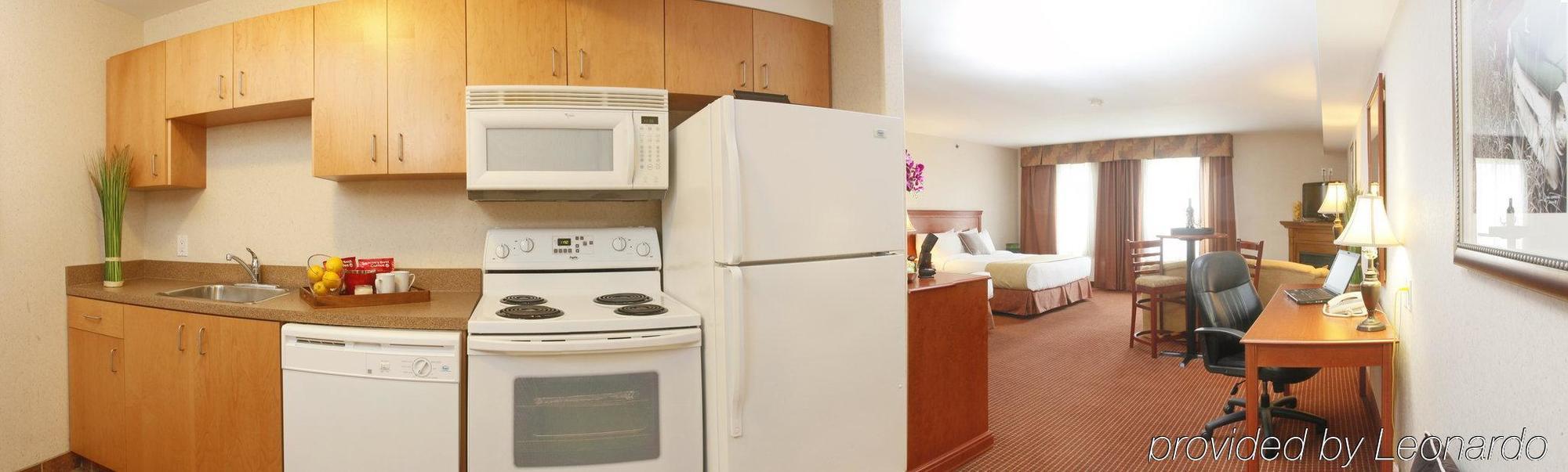 Stonebridge Hotel Dawson Creek Esterno foto