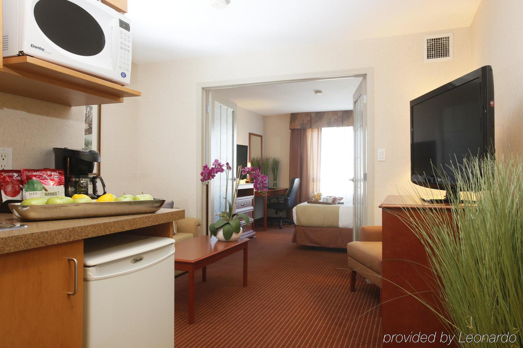 Stonebridge Hotel Dawson Creek Esterno foto