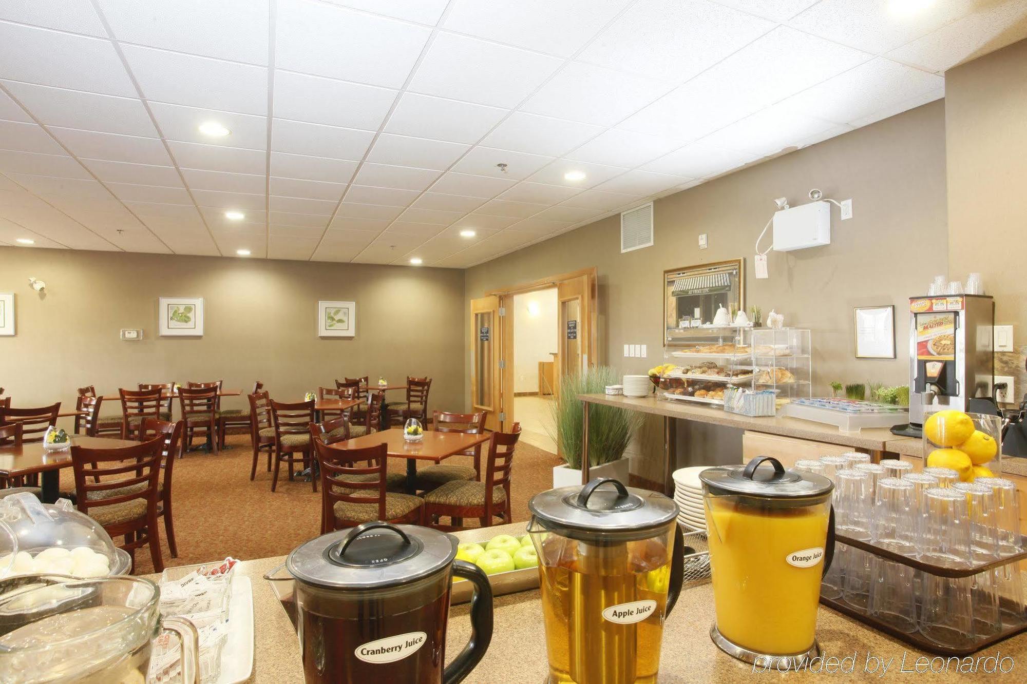 Stonebridge Hotel Dawson Creek Esterno foto