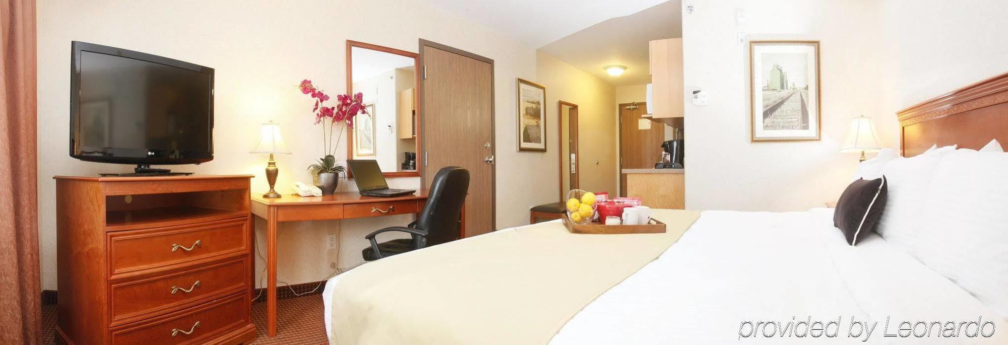 Stonebridge Hotel Dawson Creek Esterno foto